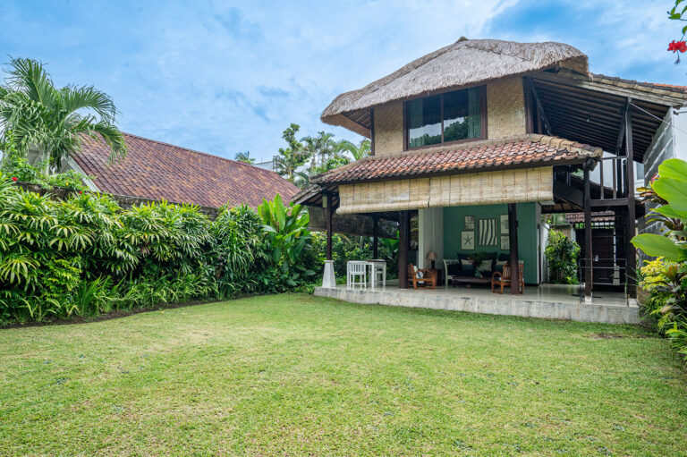 one bedroom tropical villa seminyak